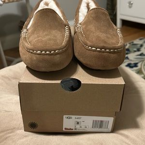 UGG women’s Ansley slippers